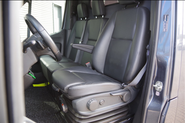 Mercedes-Benz Sprinter 319 3.0 CDI V6 L2H1 3-ZITS, AUT. LED, LEDER, 360 CAMERA, ADAPT. CRUISE, STOELVERWARMING, 10'' MBUX, STANDKACHEL, CLIMA, TREKHAAK