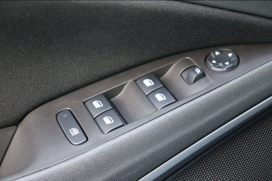Opel Crossland 1.2 Turbo Business Edition org.NL afn.trekhaak camera carplay navi h.leer pdc