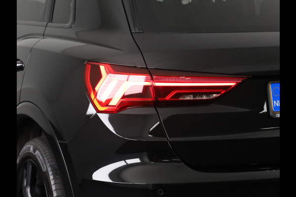 Audi Q3 45 TFSI e S edition 245pk | Panoramdak | Dode hoek detectie | Parkeercamera | Elektrisch bedienbare achterklep | S-line interieur