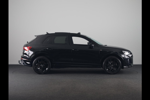Audi Q3 45 TFSI e S edition 245pk | Panoramdak | Dode hoek detectie | Parkeercamera | Elektrisch bedienbare achterklep | S-line interieur