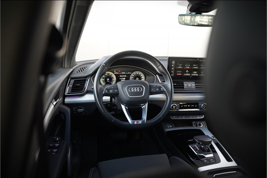 Audi Q5 Sportback 50 TFSI e S edition Competition S-Line | Panoramadak | Stoelverwarming | Camera | Elektrische Stoelen | Keyless | Navigatie | Trekhaak | Cruise Control | Ambiance Verlichting | Parkeersensoren