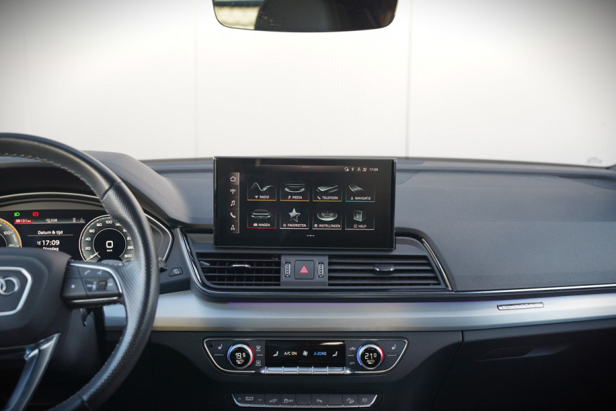 Audi Q5 Sportback 50 TFSI e S edition Competition S-Line | Panoramadak | Stoelverwarming | Camera | Elektrische Stoelen | Keyless | Navigatie | Trekhaak | Cruise Control | Ambiance Verlichting | Parkeersensoren