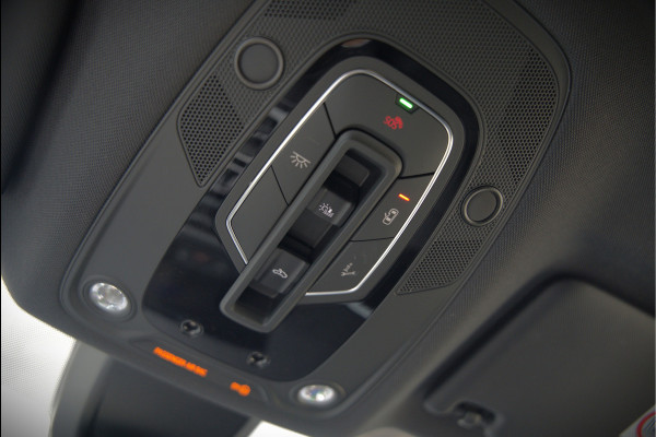 Audi Q5 Sportback 50 TFSI e S edition Competition S-Line | Panoramadak | Stoelverwarming | Camera | Elektrische Stoelen | Keyless | Navigatie | Trekhaak | Cruise Control | Ambiance Verlichting | Parkeersensoren