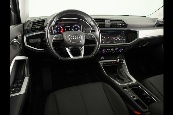 Audi Q3 Sportback 35 TFSI S Edition 150pk | Panoramadak | Parkeersensoren voor en achter | Keyless | Navigatie | Stoelverwarming