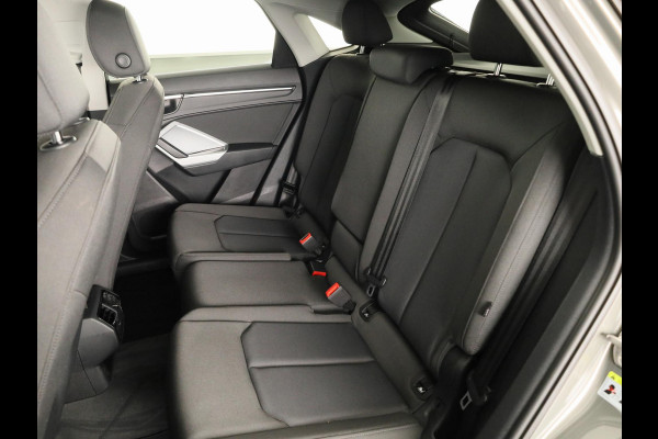 Audi Q3 Sportback 35 TFSI S Edition 150pk | Panoramadak | Parkeersensoren voor en achter | Keyless | Navigatie | Stoelverwarming