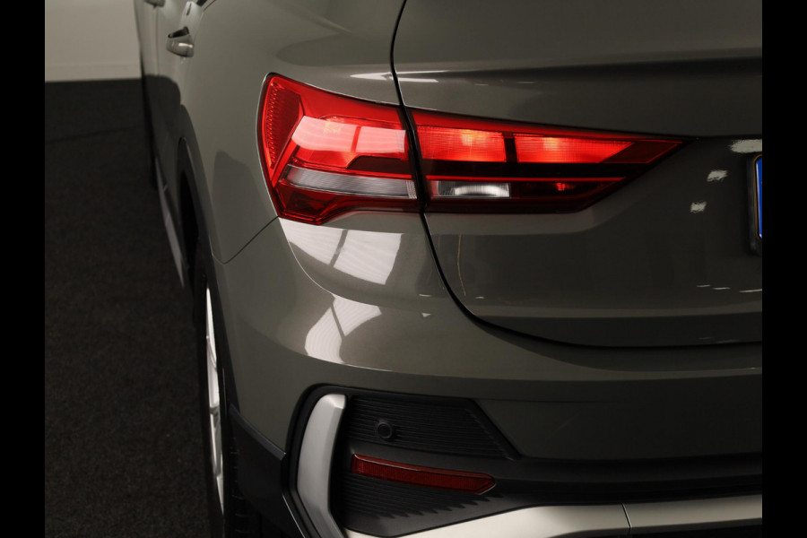 Audi Q3 Sportback 35 TFSI S Edition 150pk | Panoramadak | Parkeersensoren voor en achter | Keyless | Navigatie | Stoelverwarming
