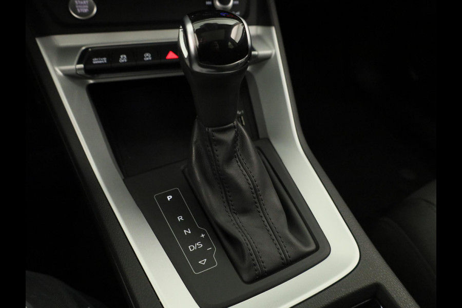 Audi Q3 Sportback 35 TFSI S Edition 150pk | Panoramadak | Parkeersensoren voor en achter | Keyless | Navigatie | Stoelverwarming
