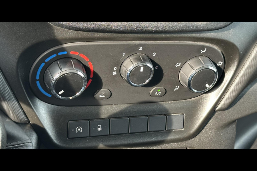 Iveco Daily 35S16V 2.3 410 L4H2 Airco|Cruise|Camera TOPSTAAT 3500kg trekgewicht