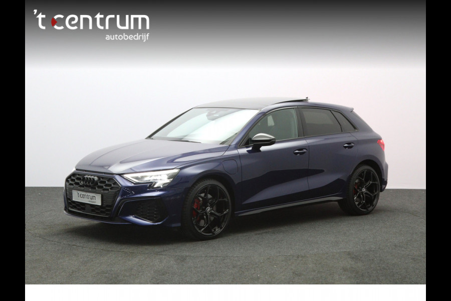 Audi A3 Sportback 45 TFSI e 245 PK S-Line edition Competition PHEV, Panoramadak, Adap. Cruise Control, Head-Up, Stoelverwarming