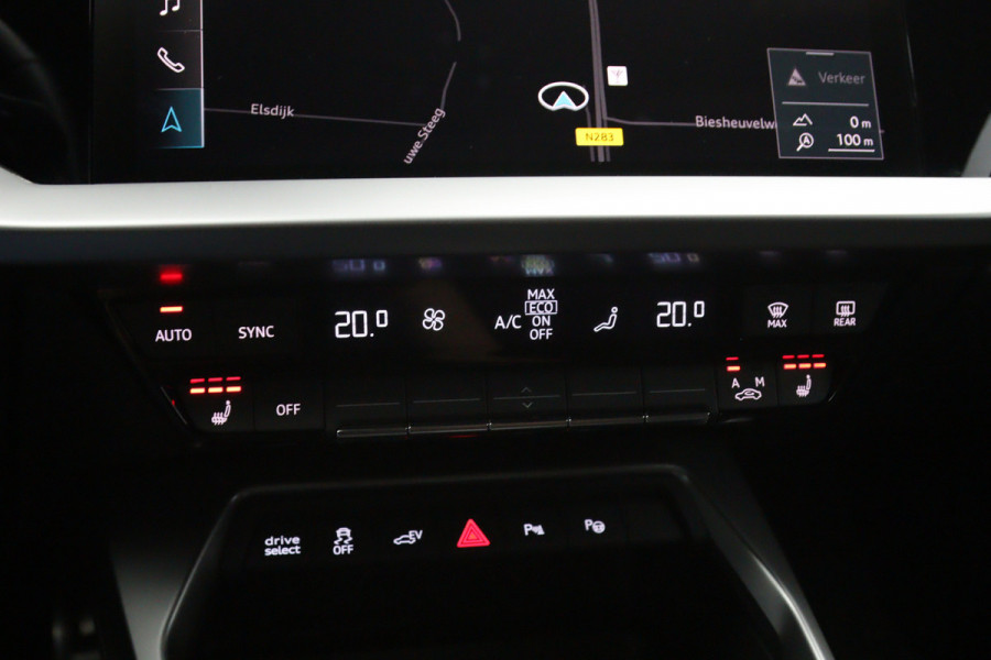 Audi A3 Sportback 45 TFSI e 245 PK S-Line edition Competition PHEV, Panoramadak, Adap. Cruise Control, Head-Up, Stoelverwarming