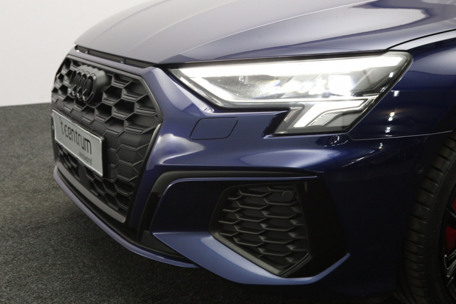 Audi A3 Sportback 45 TFSI e 245 PK S-Line edition Competition PHEV, Panoramadak, Adap. Cruise Control, Head-Up, Stoelverwarming