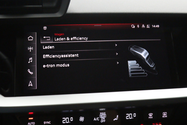 Audi A3 Sportback 45 TFSI e 245 PK S-Line edition Competition PHEV, Panoramadak, Adap. Cruise Control, Head-Up, Stoelverwarming