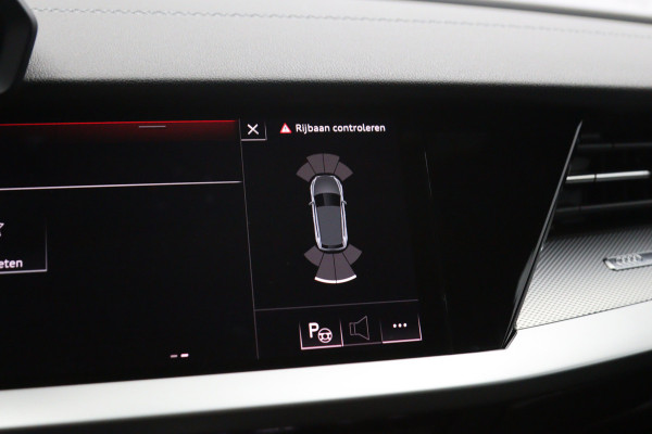 Audi A3 Sportback 45 TFSI e 245 PK S-Line edition Competition PHEV, Panoramadak, Adap. Cruise Control, Head-Up, Stoelverwarming