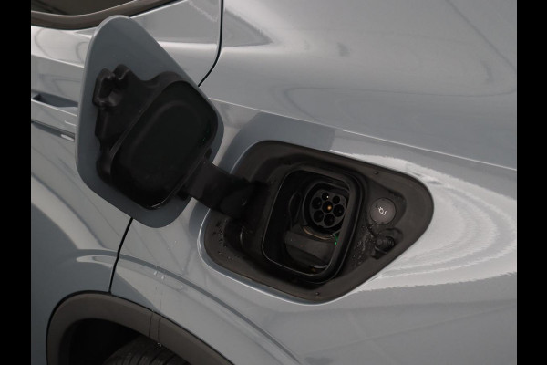 Polestar 2 Long Range Dual Motor Launch Edition 78kWh | SOH 91,6% | Panoramadak | Memory | Adaptive cruise | Stuur/stoel verwarming | Trekhaak |  360 camera | Park assist | Harman/ Kardon | Carplay