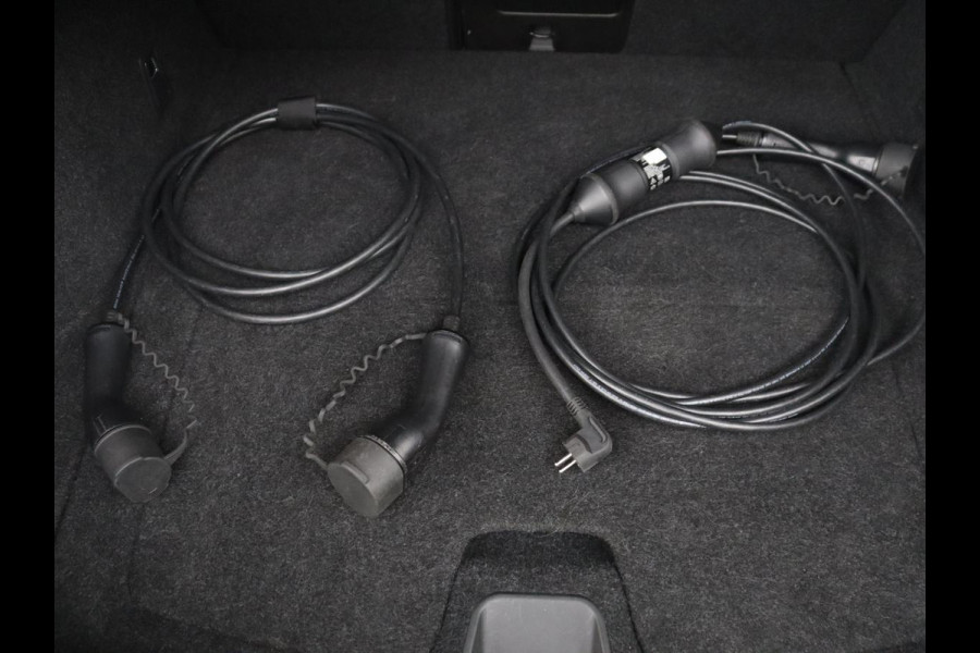 Polestar 2 Long Range Dual Motor Launch Edition 78kWh | SOH 91,6% | Panoramadak | Memory | Adaptive cruise | Stuur/stoel verwarming | Trekhaak |  360 camera | Park assist | Harman/ Kardon | Carplay