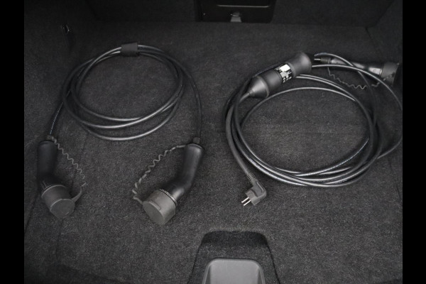 Polestar 2 Long Range Dual Motor Launch Edition 78kWh | SOH 91,6% | Panoramadak | Memory | Adaptive cruise | Stuur/stoel verwarming | Trekhaak |  360 camera | Park assist | Harman/ Kardon | Carplay