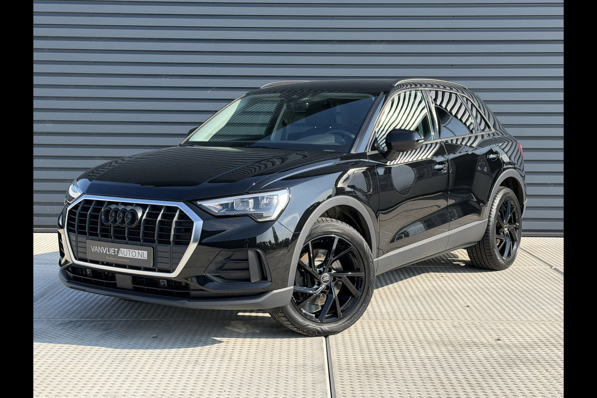 Audi Q3 45 TFSI e edition 245 PK | Apple carplay & Android auto | Trekhaak | Elek. Achterklep | LMV 19 Inch!