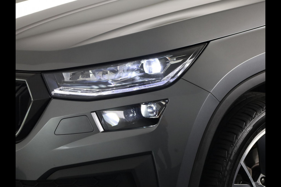 Škoda Kodiaq 1.5 TSI Sportline Business 7 persoons 150pk | Panoramadak | Trekhaak wegklapbaar | Parkeercamera | Navigatie | Elektrisch verstelbare voorstoelen met geheugen