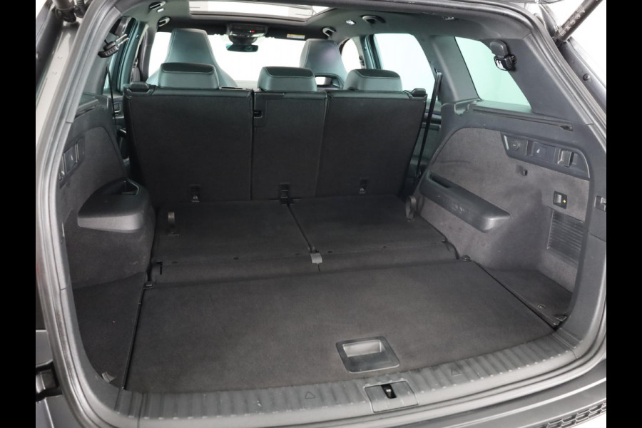 Škoda Kodiaq 1.5 TSI Sportline Business 7 persoons 150pk | Panoramadak | Trekhaak wegklapbaar | Parkeercamera | Navigatie | Elektrisch verstelbare voorstoelen met geheugen
