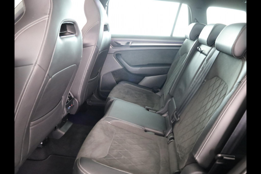 Škoda Kodiaq 1.5 TSI Sportline Business 7 persoons 150pk | Panoramadak | Trekhaak wegklapbaar | Parkeercamera | Navigatie | Elektrisch verstelbare voorstoelen met geheugen