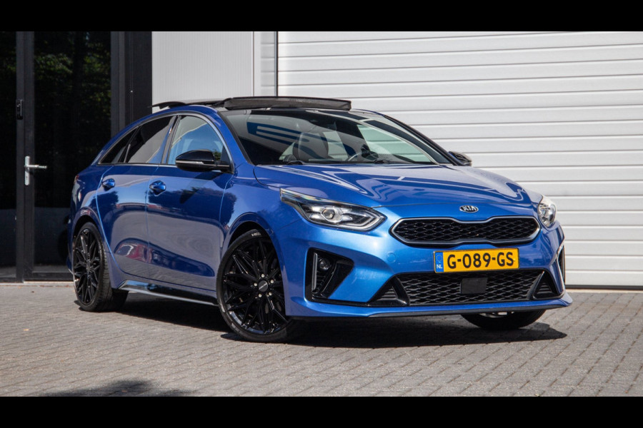 Kia ProCeed 1.4 T-GDI GT-PlusLine / Pano / Carplay / Winterset