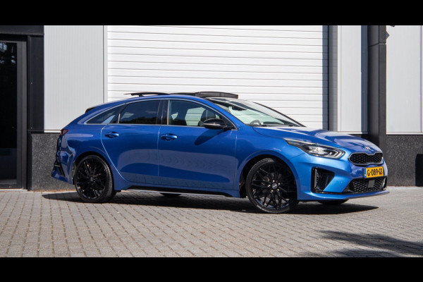 Kia ProCeed 1.4 T-GDI GT-PlusLine / Pano / Carplay / Winterset