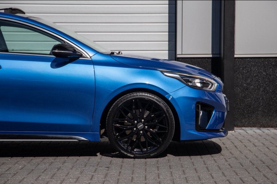 Kia ProCeed 1.4 T-GDI GT-PlusLine / Pano / Carplay / Winterset