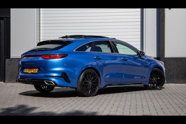 Kia ProCeed 1.4 T-GDI GT-PlusLine / Pano / Carplay / Winterset