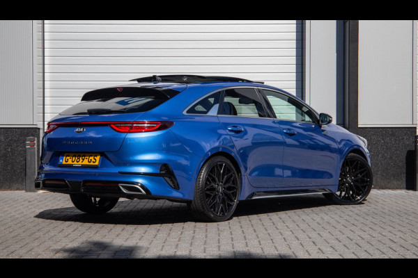 Kia ProCeed 1.4 T-GDI GT-PlusLine / Pano / Carplay / Winterset