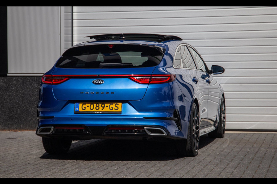 Kia ProCeed 1.4 T-GDI GT-PlusLine / Pano / Carplay / Winterset