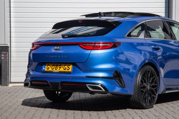 Kia ProCeed 1.4 T-GDI GT-PlusLine / Pano / Carplay / Winterset