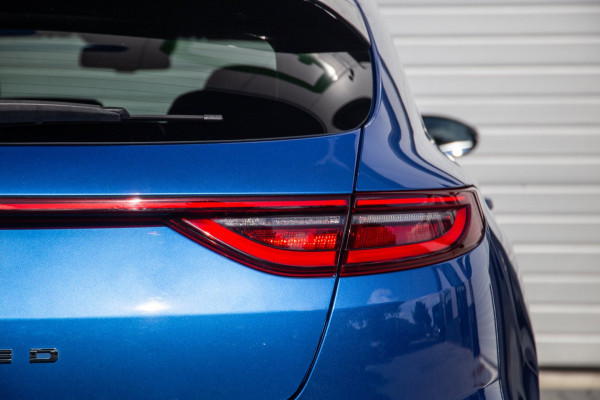 Kia ProCeed 1.4 T-GDI GT-PlusLine / Pano / Carplay / Winterset