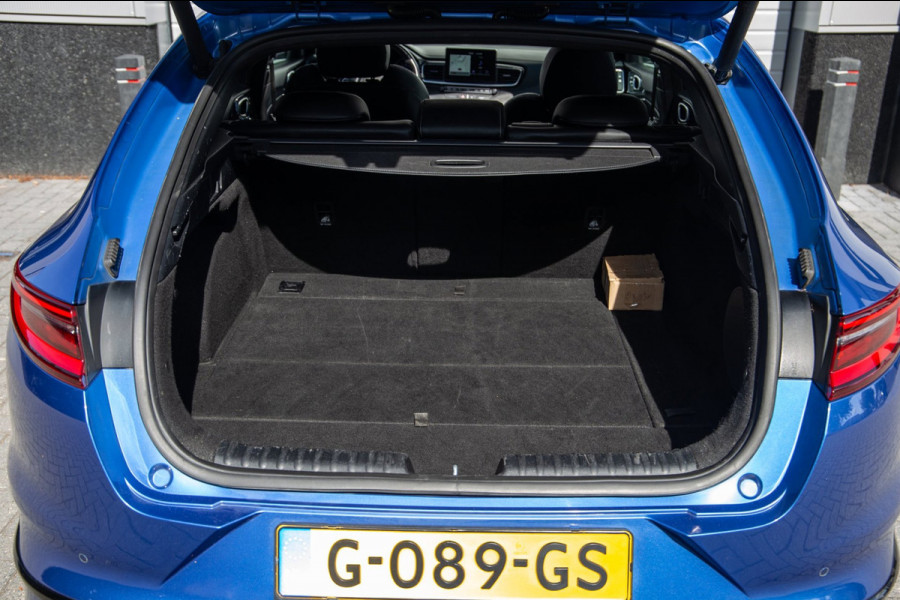 Kia ProCeed 1.4 T-GDI GT-PlusLine / Pano / Carplay / Winterset