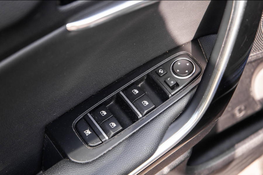 Kia ProCeed 1.4 T-GDI GT-PlusLine / Pano / Carplay / Winterset