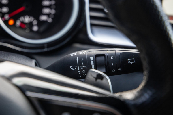 Kia ProCeed 1.4 T-GDI GT-PlusLine / Pano / Carplay / Winterset