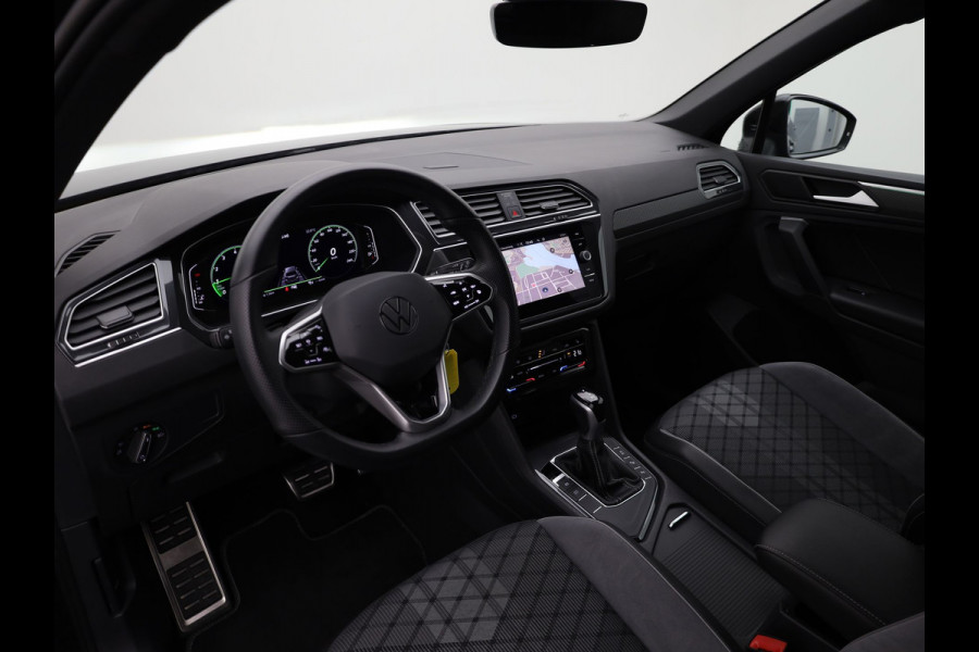 Volkswagen Tiguan 1.5 TSI R-Line Business | Black Style | IQ Light | Side Assist | Elk. A-klep | Camera | Prijs Rijklaar !!