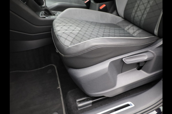 Volkswagen Tiguan 1.5 TSI R-Line Business | Black Style | IQ Light | Side Assist | Elk. A-klep | Camera | Prijs Rijklaar !!