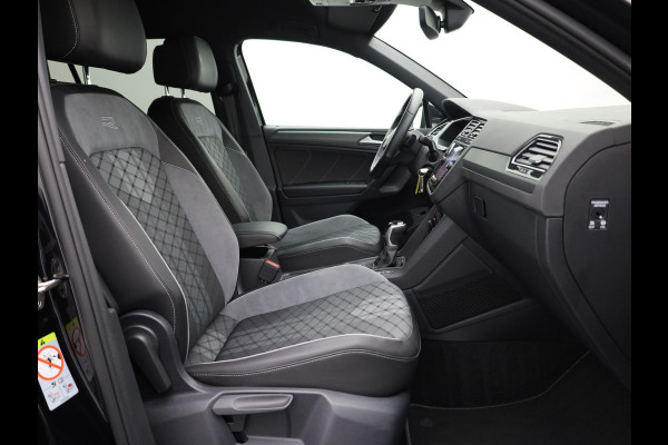 Volkswagen Tiguan 1.5 TSI R-Line Business | Black Style | IQ Light | Side Assist | Elk. A-klep | Camera | Prijs Rijklaar !!