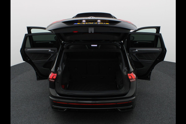 Volkswagen Tiguan 1.5 TSI R-Line Business | Black Style | IQ Light | Side Assist | Elk. A-klep | Camera | Prijs Rijklaar !!