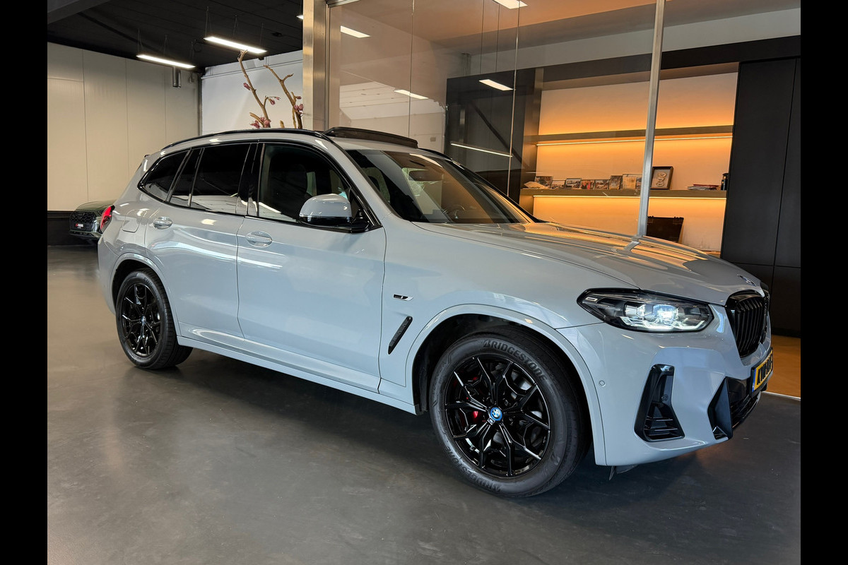 BMW X3 XDrive30e M Pack Facelift Panorama Camera 1e eigenaar