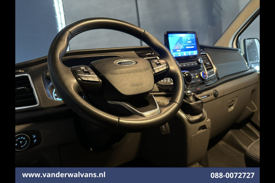 Ford Transit Custom 2.0 TDCI 130pk L2H1 Euro6 Airco | Navigatie | Apple Carplay | LED | Cruisecontrol | 2800kg Trekhaak Android Auto, Verwarmde voorruit, Stoelverwarming, Parkeersensoren, Bijrijdersbank
