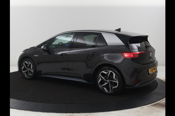 Volkswagen ID.3 First Plus 58 kWh | SOH 88,1% | Adaptive cruise | Stoelverwarming | Climate control | Sfeerverlichting | Carplay | Camera | Park assist