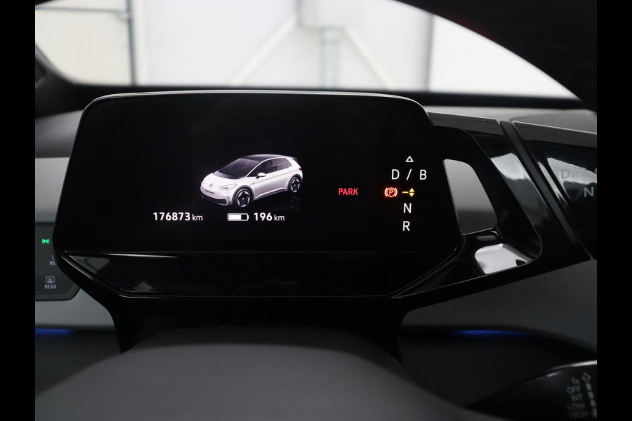 Volkswagen ID.3 First Plus 58 kWh | SOH 88,1% | Adaptive cruise | Stoelverwarming | Climate control | Sfeerverlichting | Carplay | Camera | Park assist