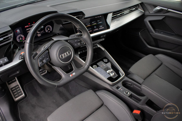 Audi A3 Sportback 40 TFSIe Sline Pano Maxton B&O ACC Parkeerhulp Keyless