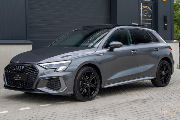 Audi A3 Sportback 40 TFSIe Sline Pano Maxton B&O ACC Parkeerhulp Keyless