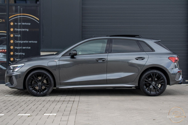 Audi A3 Sportback 40 TFSIe Sline Pano Maxton B&O ACC Parkeerhulp Keyless