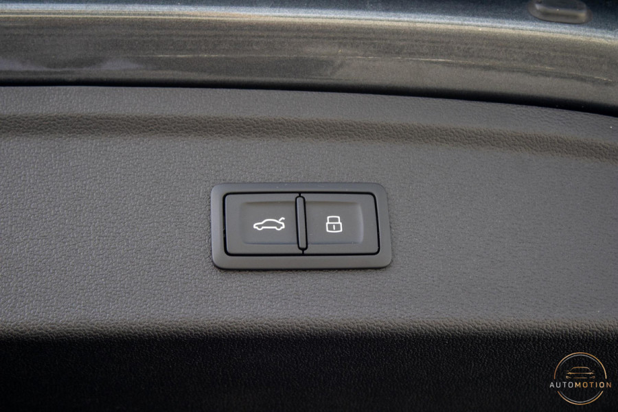 Audi A3 Sportback 40 TFSIe Sline Pano Maxton B&O ACC Parkeerhulp Keyless