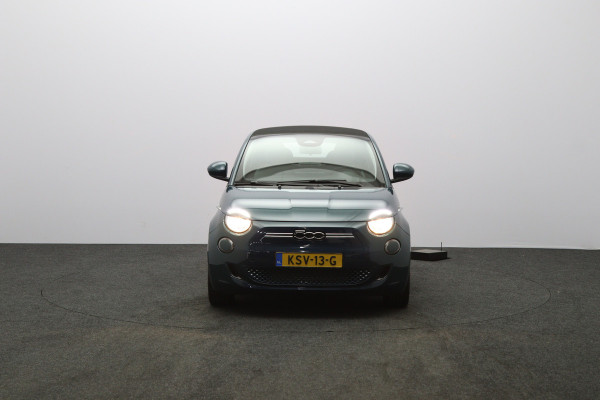 Fiat 500E Cabrio Icon 42 kWh 119 PK, 100 % SOH, Carplay, Memory, Cruise Control