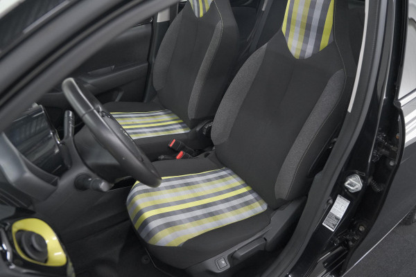 Peugeot 108 1.0 e-VTi Collection TOP! | Elektrisch Vouwdak | Apple Carplay | Climate Control | 15 Inch Lichtmetalen Velgen