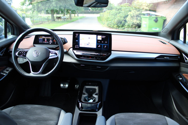 Volkswagen ID.5 Pro 77 kWh SOh 95% LED PANO NAVI TREKHAAK 83000KM!!!